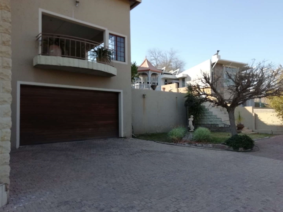 5 Bedroom Property for Sale in Keidebees Northern Cape
